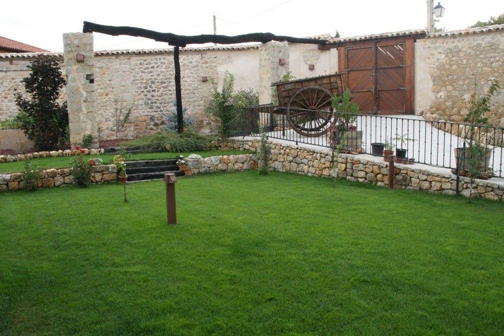La Posada De Las Casitas Ampudia Luaran gambar