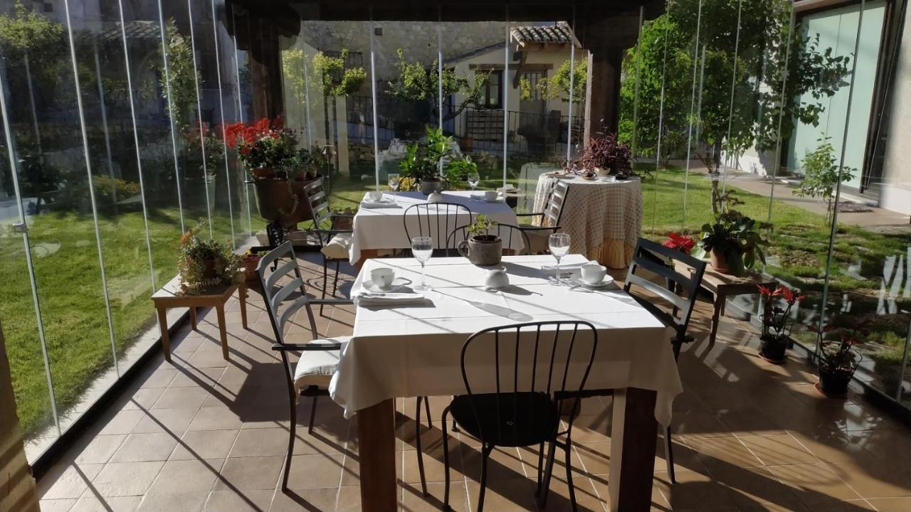 La Posada De Las Casitas Ampudia Luaran gambar